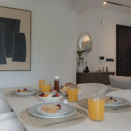 Aliki Apts ハニア