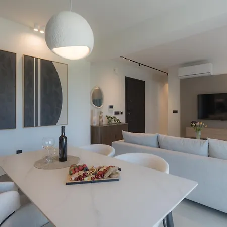 Aliki Apts * ハニア
