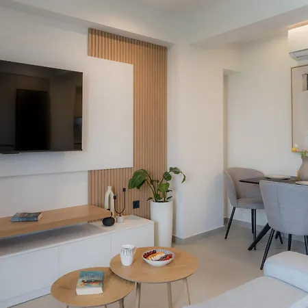 Aliki Apts アパート